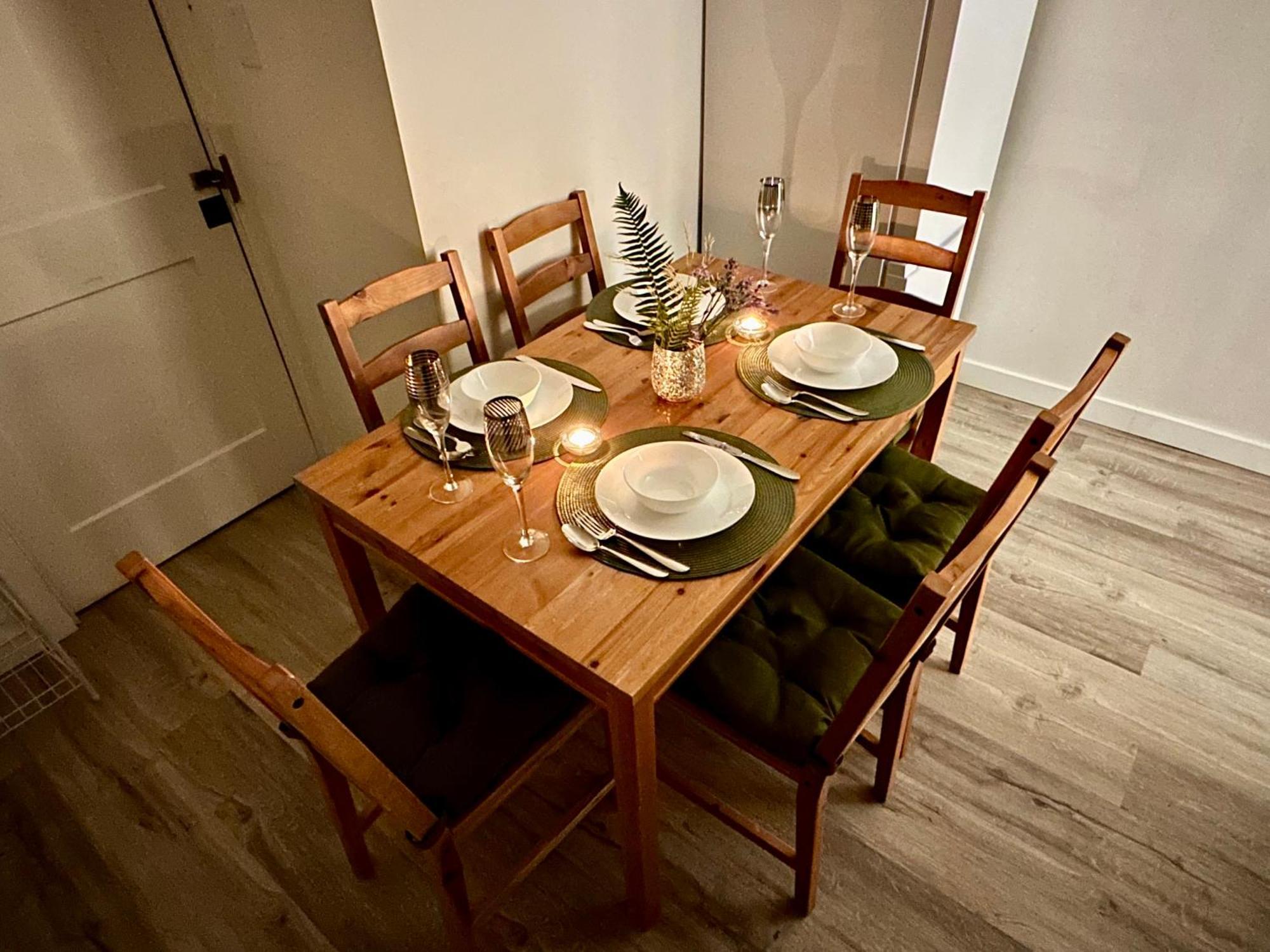 Cozy & Bright Home With Parking Victoria Eksteriør bilde